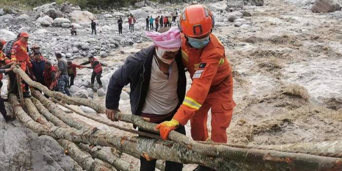 Çin'deki depremlerde ölenlerin sayısı 74'e çıktı