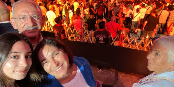 'Siyaset bir yere kadar' dedi torunuyla fotoğraf paylaştı