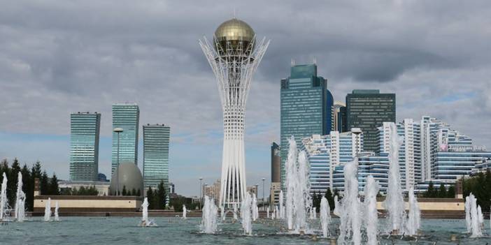 Kazakistan'da başkentin ismi yeniden Astana oluyor