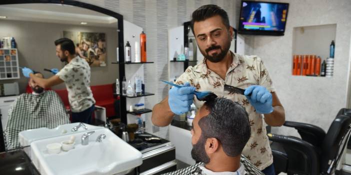 Kuaförler artık pazar günü kapalı: Antalya'da davetiyeli izin