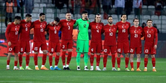 Milli Takım'ın 100. yıl formaları tanıtıldı: İşte fiyatı