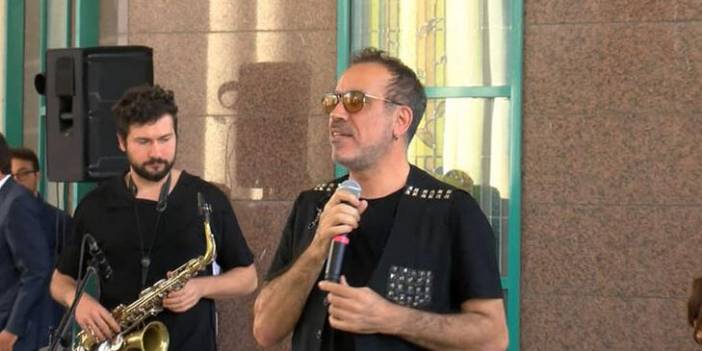 Haluk Levent'ten gazilere konser