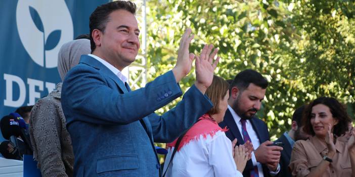 Babacan: Enişte, pek Siirt’te bakmıyor bu aralar