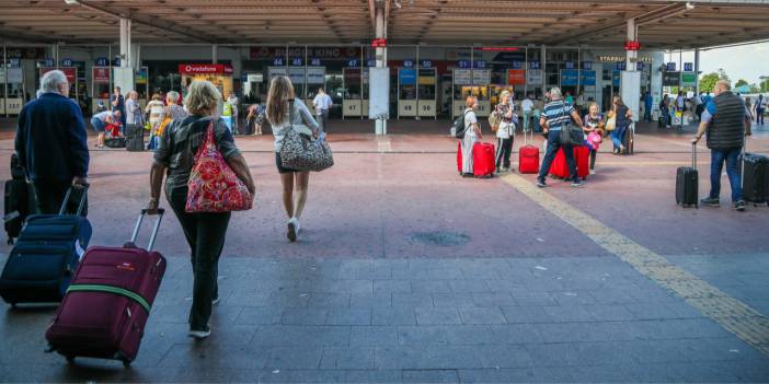 Bir ülke daha Rus vatandaşlarına kapılarını kapattı