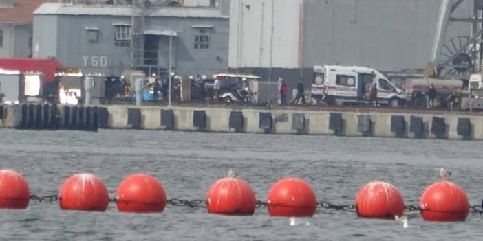 Bakıma alınan gemideki 4 asker denize düştü