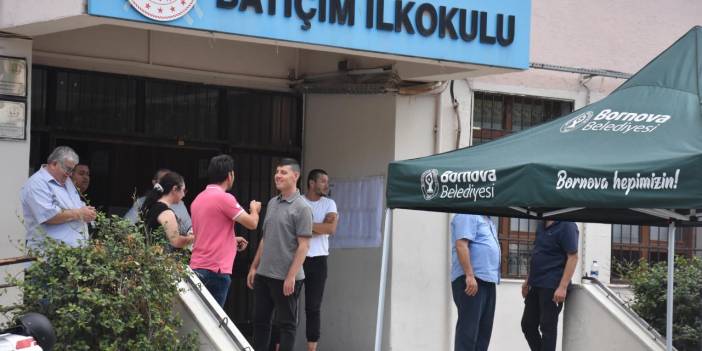 Bulgaristan seçimleri için İzmir'de sandık başına gittiler