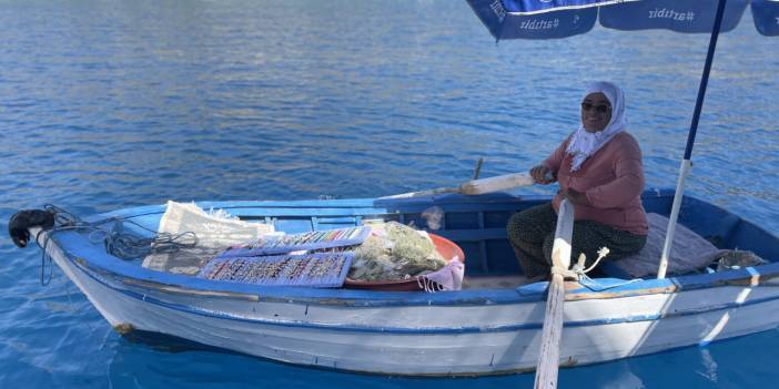 Kazandığı parayla tekne alıp denize açıldı