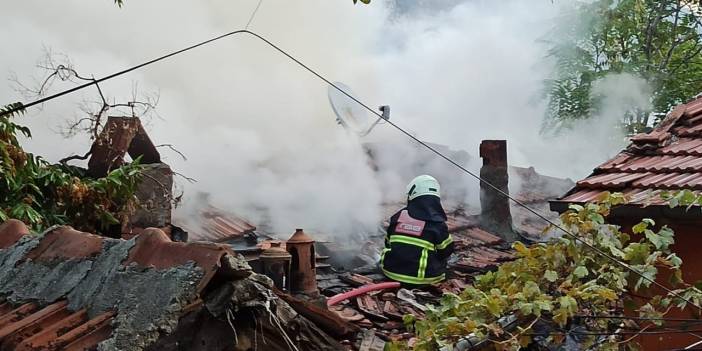 Yangından kaçarken üzerine dolap devrildi: Öldü