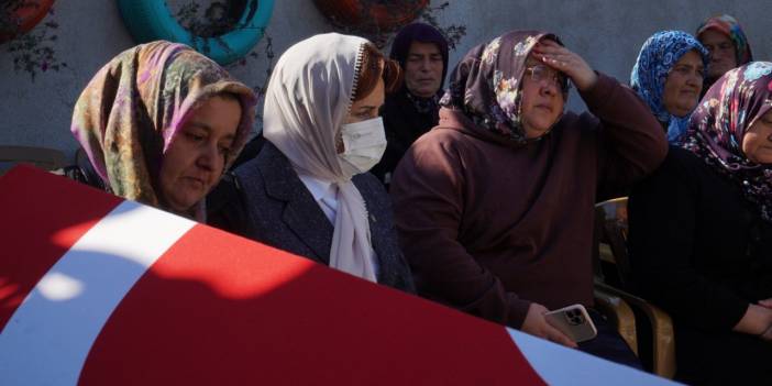 Meral Akşener'den hayatını kaybeden madencinin ailesine ziyaret