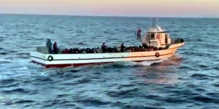 Ege Denizi'nde göçmen teknesi battı: 20 ölü