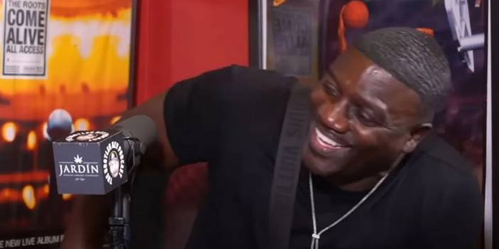 Akon, saç ekimi için Türkiye'ye geldi