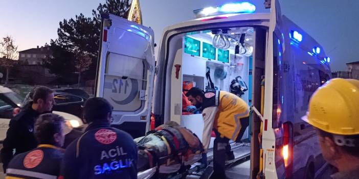 Çorum'da bedesten inşaatı çöktü: 2 işçi yaralandı