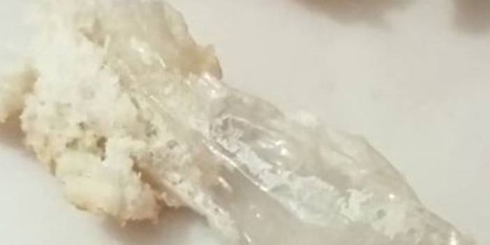 Ekmeğin içinden poşet çıktı: Emniyete gitti