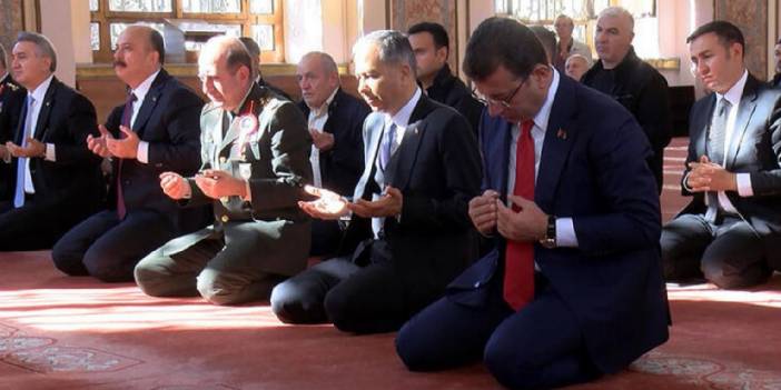 Ölümünün yıldönümünde Atatürk için mevlit okundu