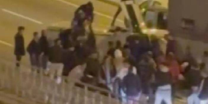 Yol çalışmasını fark etmedi: Bariyerlere çarparak takla attı