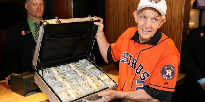 Para parayı çekti: 71'lik zengine bahisten 75 milyon dolar