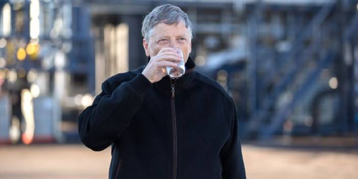 Bill Gates: Dışkıdan elde edilen suyu içtim