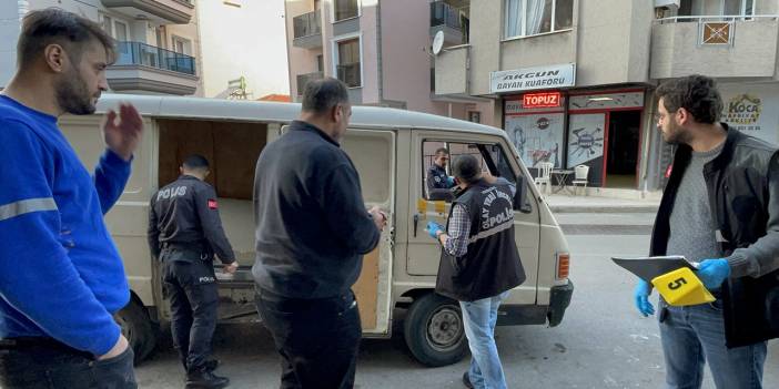 Minibüste silahlı saldırıya uğradı