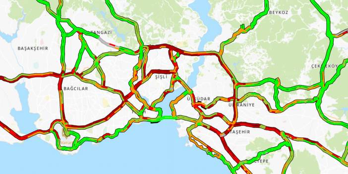 İstanbul'da trafik kilit: İşte tıkalı yollar