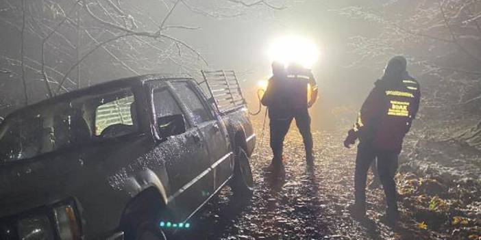 Yılın ilk kar yağışını izlemek için yaylaya çıktılar, mahsur kaldılar