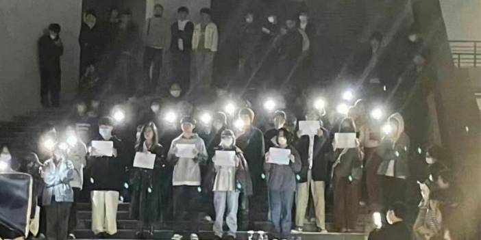 Çin'in 'sıfır vaka' politikası halkı sokağa döktü: Yerin dibine batsın!