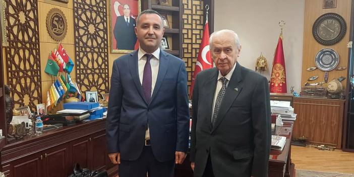 MHP'li başkandan istifa