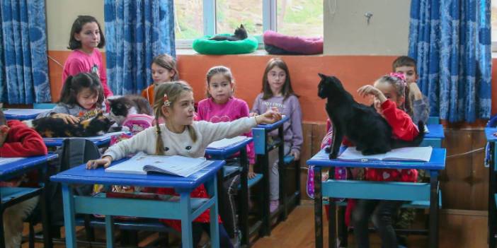 'Patili okul'dan içinizi ısıtacak kareler