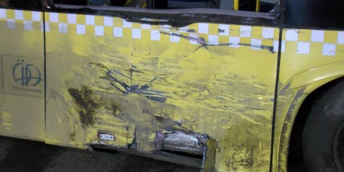 Belediye otobüsü ile minibüs çarpıştı: 14 yaralı