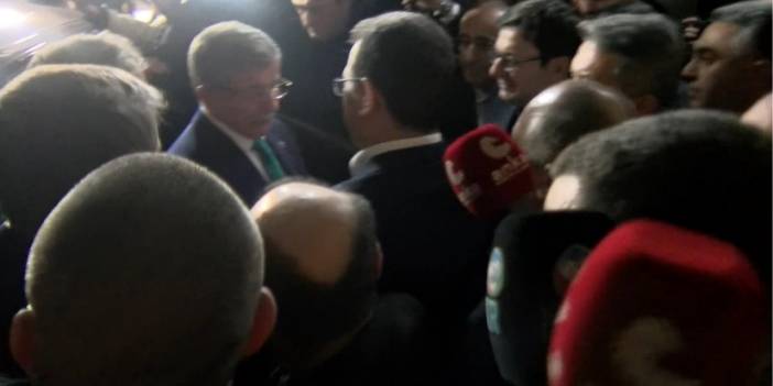 Davutoğlu Saraçhane'de