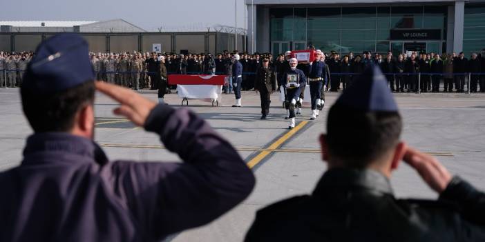 Konya'da askeri araç kazasında şehit olan 2 asker için tören
