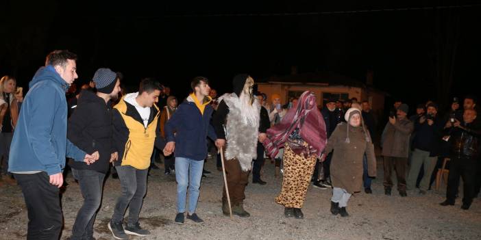 Sürmene'de kahkaha gecesi