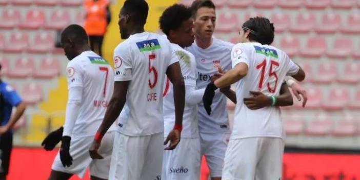 Sivasspor Türkiye Kupası'nda çeyrek finale yükseldi!