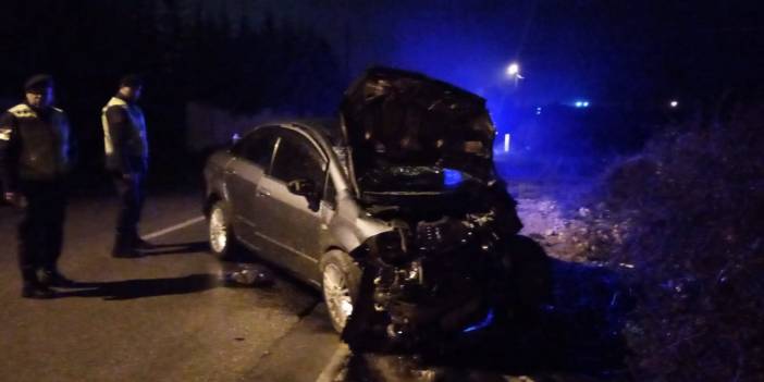 Ehliyetsiz sürücünün kullandığı araç bahçe duvarına çarptı: 4 yaralı