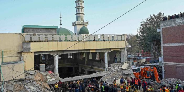 Pakistan'da intihar saldırısı: Ölü sayısı 87'ye yükseldi