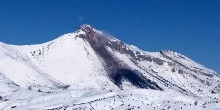 Dumanı gören telefona sarıldı, deprem sonrası yanardağ paniği