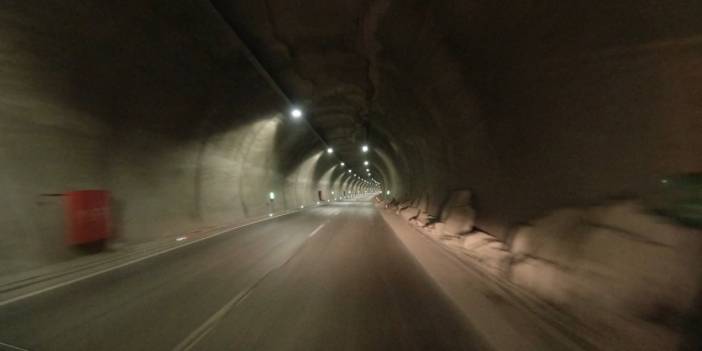 Depremde hasar gören tünel görüntülendi