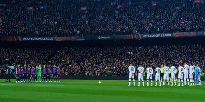 Barcelona Manchester United maçında depremzedeler unutulmadı