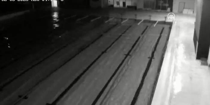 Depremde havuzda küçük bir tsunami oluştu