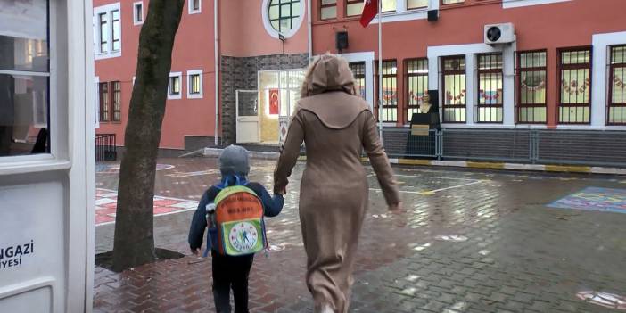 İstanbul'da okullar 'tahliye' ile başladı