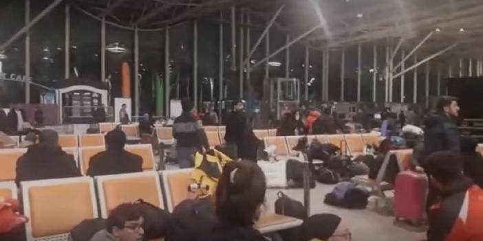 Hatay’daki deprem anı! Havalimanında büyük panik... Herkes yere yattı