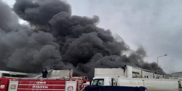 İzmir Aliağa'da korkutan yangın: Müdahale sürüyor