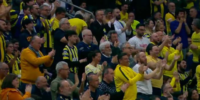 Ne ceza ne tehdit yıldırmadı: Fenerbahçe maçında ‘hükümet istifa’