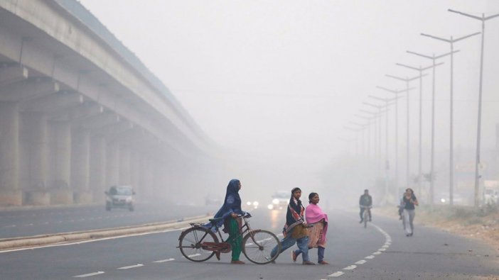 Hindistan, hava kirliliği sebebiyle acil durum ilan etti