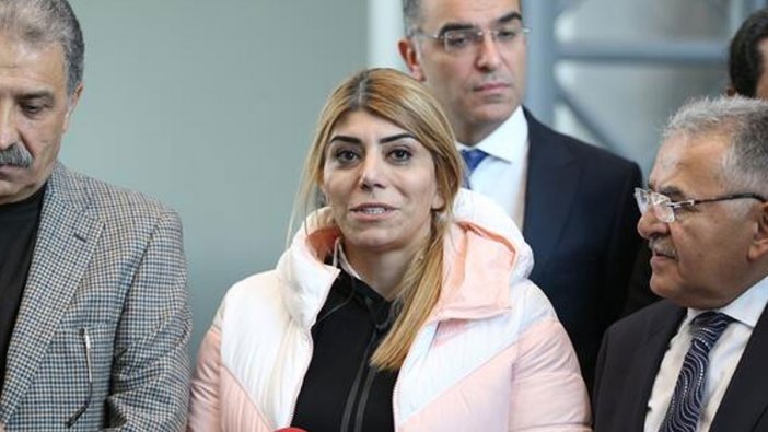 Kayserispor'un başkanı Berna Gözbaşı, Süper Lig'in ilk kadın başkanı oldu