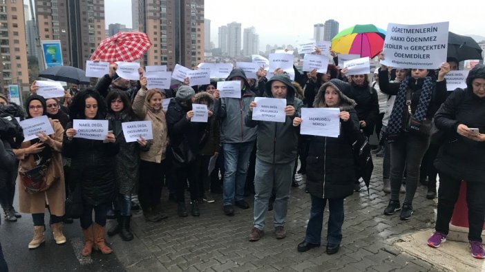 Veliler yağmur altında Doğa Koleji'ni protesto etti