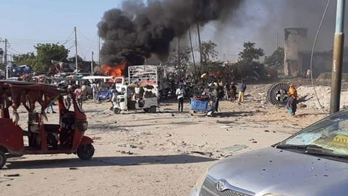 Somali'de bombalı saldırı: İkisi Türk, 76 ölü