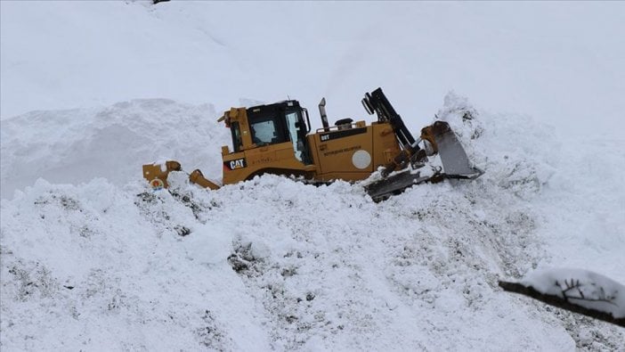 Çığda kaybolan işçiyi arama çalışmaları devam ediyor