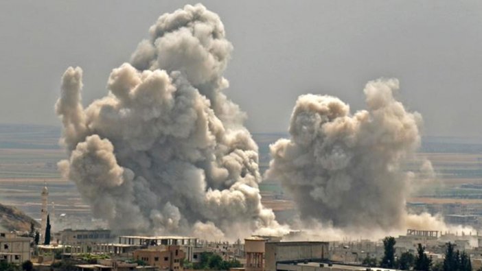 Rus savaş uçakları İdlib'de hava saldırısı düzenliyor