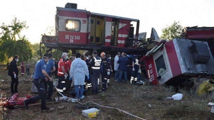 Yük trenleri çarpıştı: 1 ölü 3 yaralı