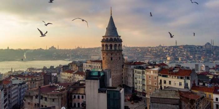 Galata Kulesi'ndeki restorasyon ertelendi